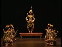 Le Cambodge, renaissance de la tradition khmère. Preah Sothun (création), danse classique | Norodom Buppha Devi